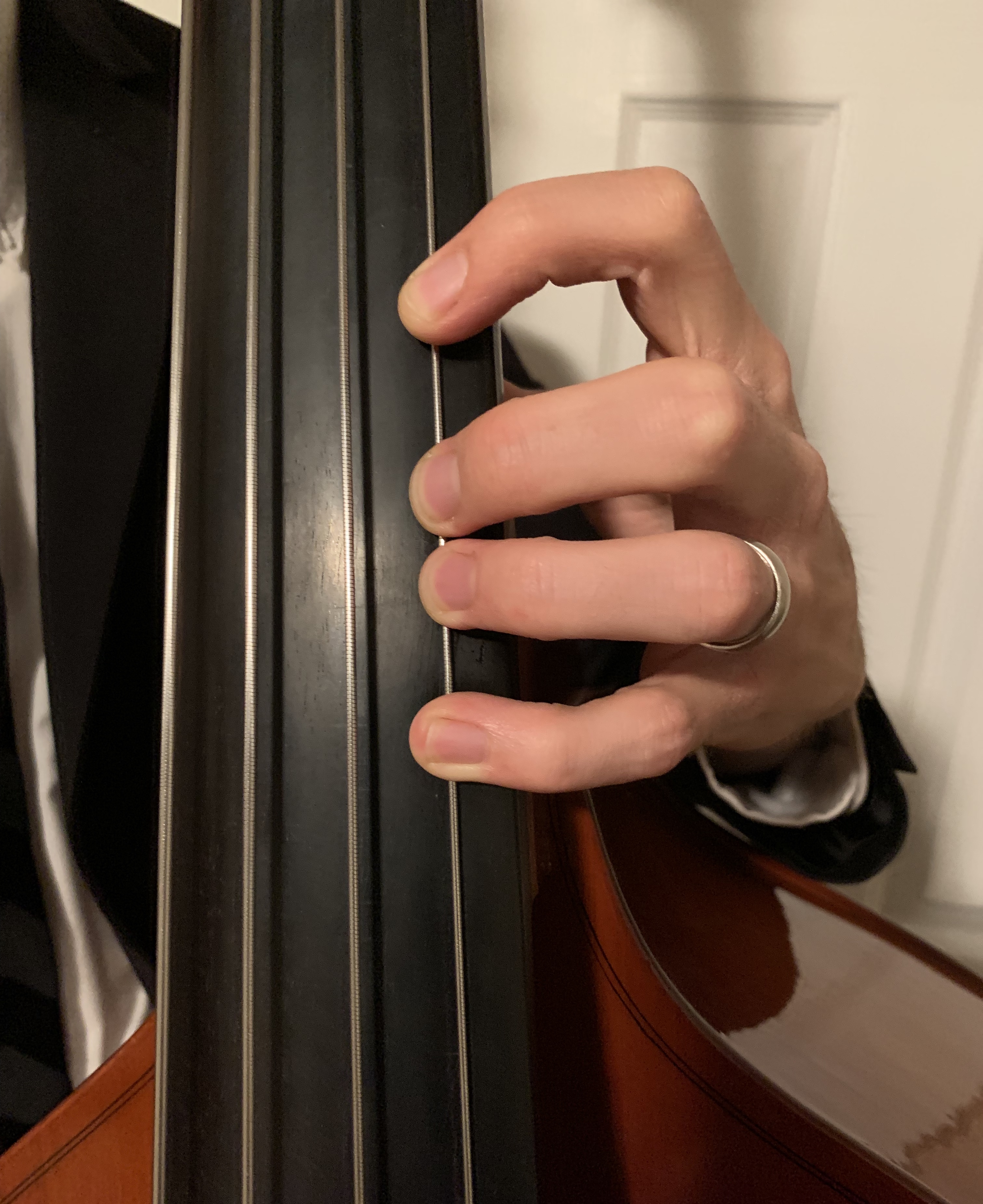 Bass on sale left hand